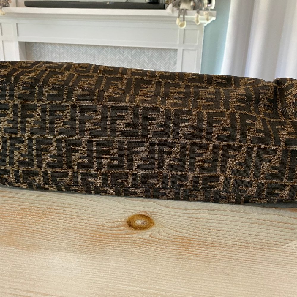 Large FENDI Zucca Canvas & Leather Chef du Jour - Picture 11 of 17